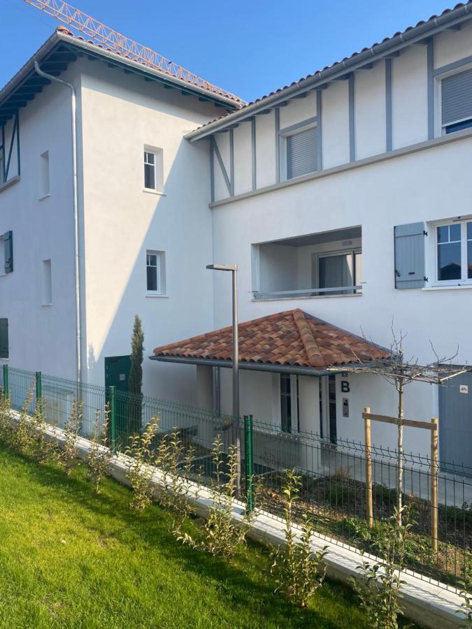 Chambre D'Hote Cosy Hiriburu Saint-Pierre-dʼIrube المظهر الخارجي الصورة